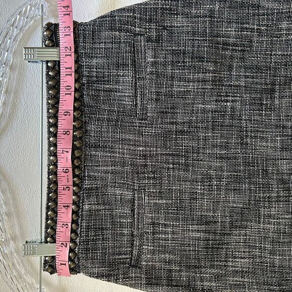 H&M Tweed Mini Skirt Women’s Size 6 | Black White Studded Zipper Waist - Picture 8 of 9